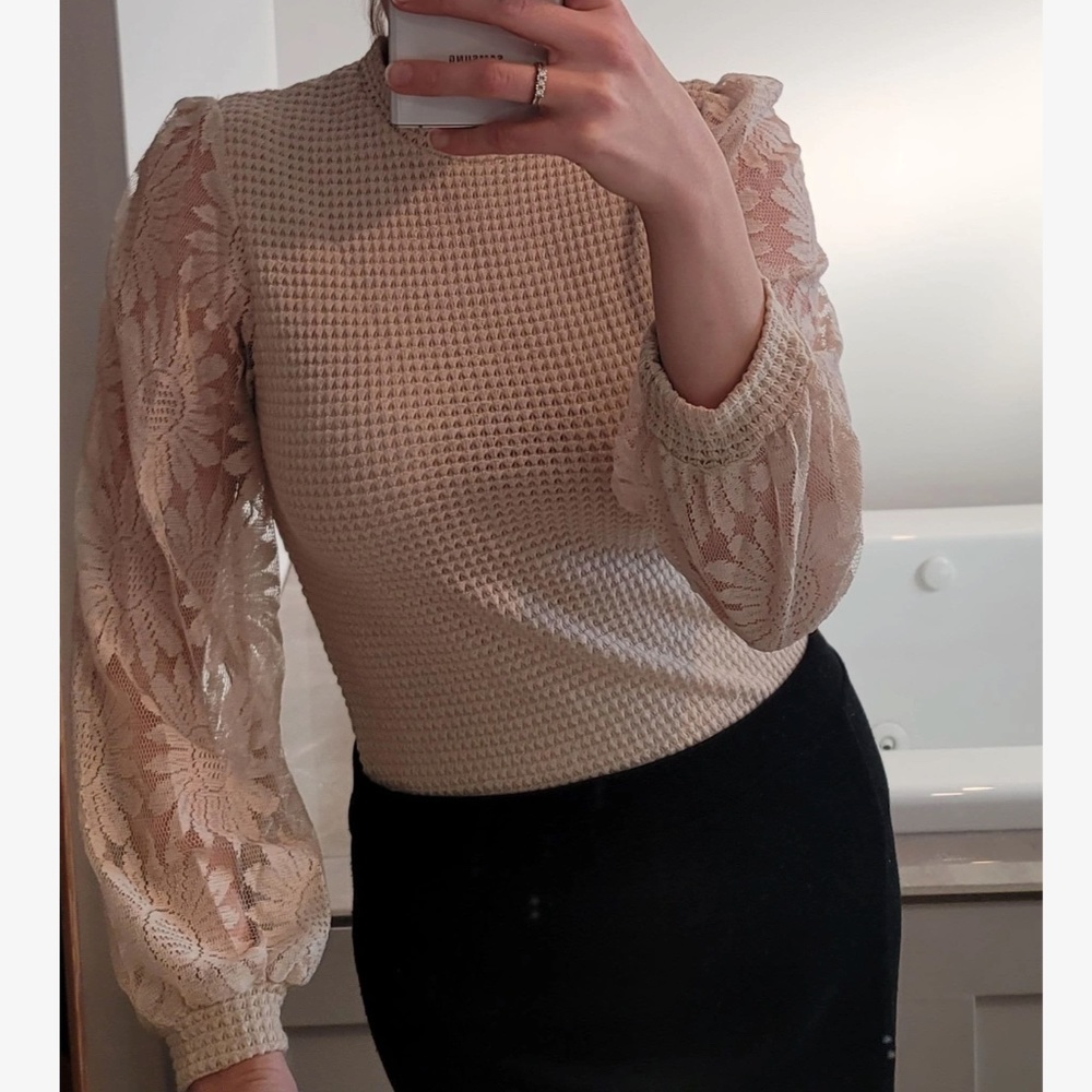 08 Boho Floral Sheer Lace Sleeve Top - Picture 8 of 8